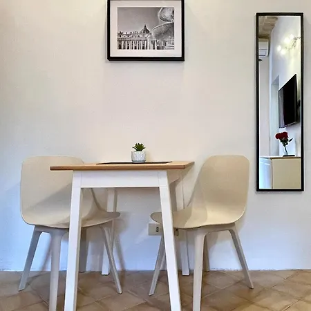 Apartman In Front Of The Vatican *